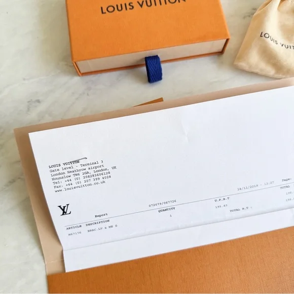 EUC Louis Vuitton LV and Me ‘S’ chain Bracelet Gold - Picture 5 of 6